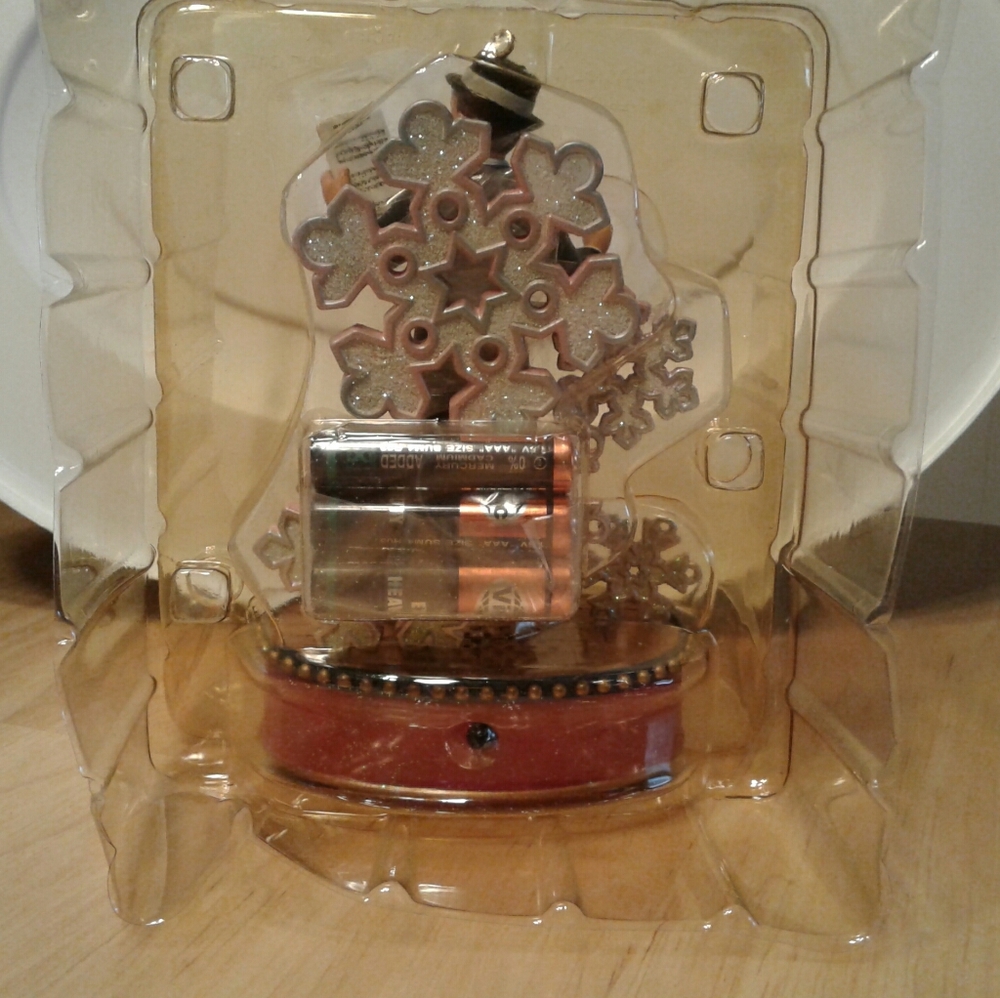 Music  box - Picture 4 of 8
